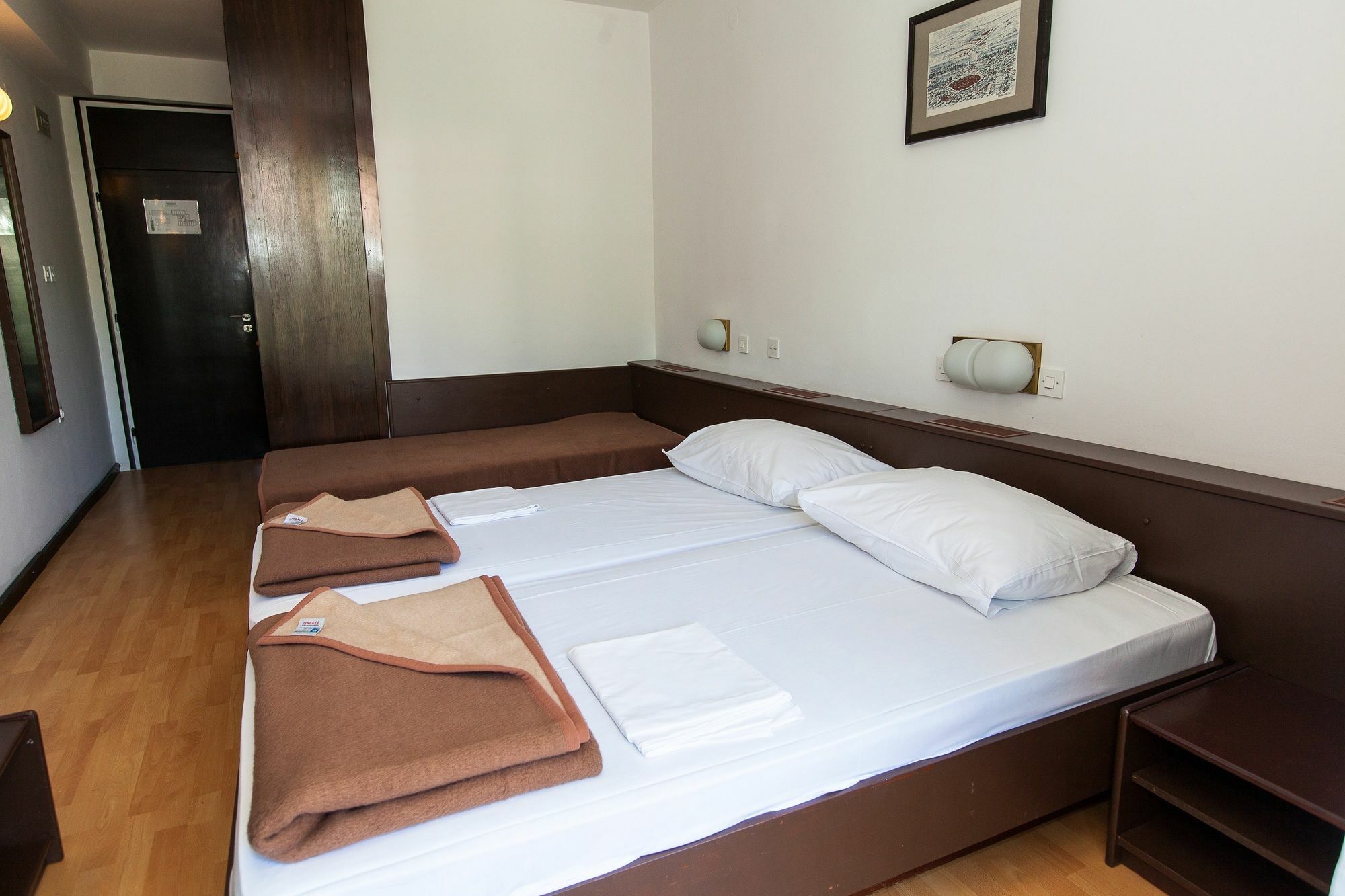 Hotel Ad Turres تْسْغيكفانِتْسا المظهر الخارجي الصورة